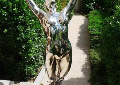 Chrome Statue 24